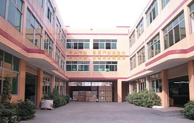 專業為客戶提供脫模、防銹、清洗、潤滑等注塑(壓鑄)模具護理潤滑產品技術解決方案的優質服務商 。環保型產品:塑膠脫模劑、工模防銹劑、模具清洗劑、模具防銹劑、頂針,工廠,廠商-東莞市龍翔模具潤滑油